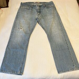 * Vintage Levi’s Slim Straight Jeans